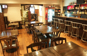 Dining Bar Moca Boy